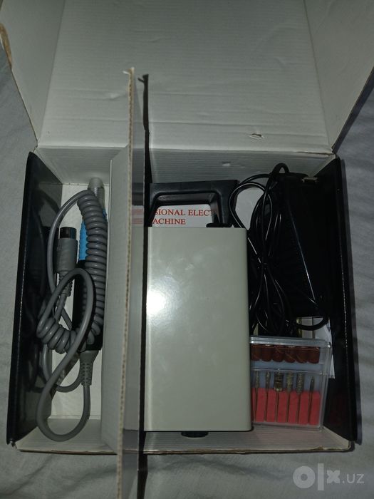 Professional manikyur pedikyur apparat