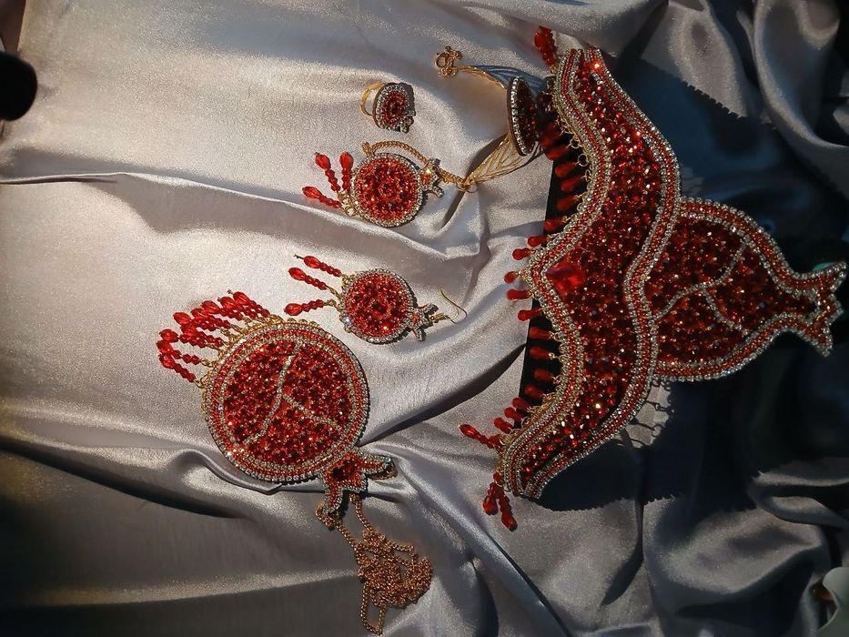 Anor tillaqosh kamplekt