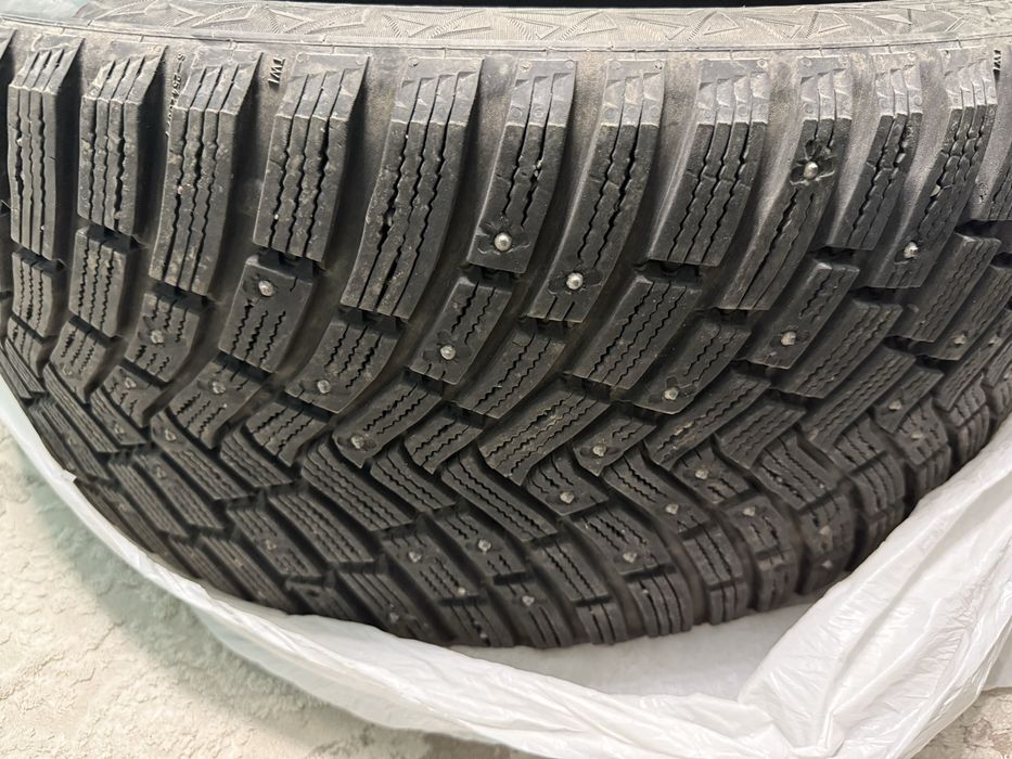 Шины continental ice contact 3. 275/40/21