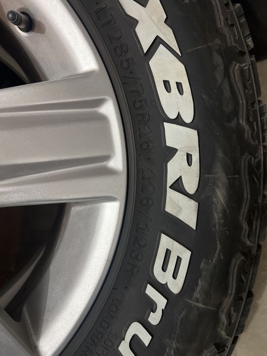 Резина А/Т  285/75 R16