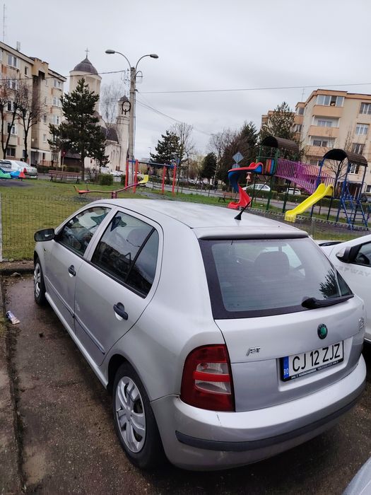 Vând Skoda Fabia