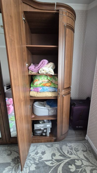 Продам шкаф. Б/у