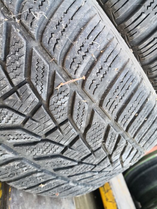 235 45 19 цола гуми hankook dot 20 4 броя