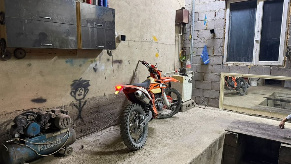 Продам 300кубббб