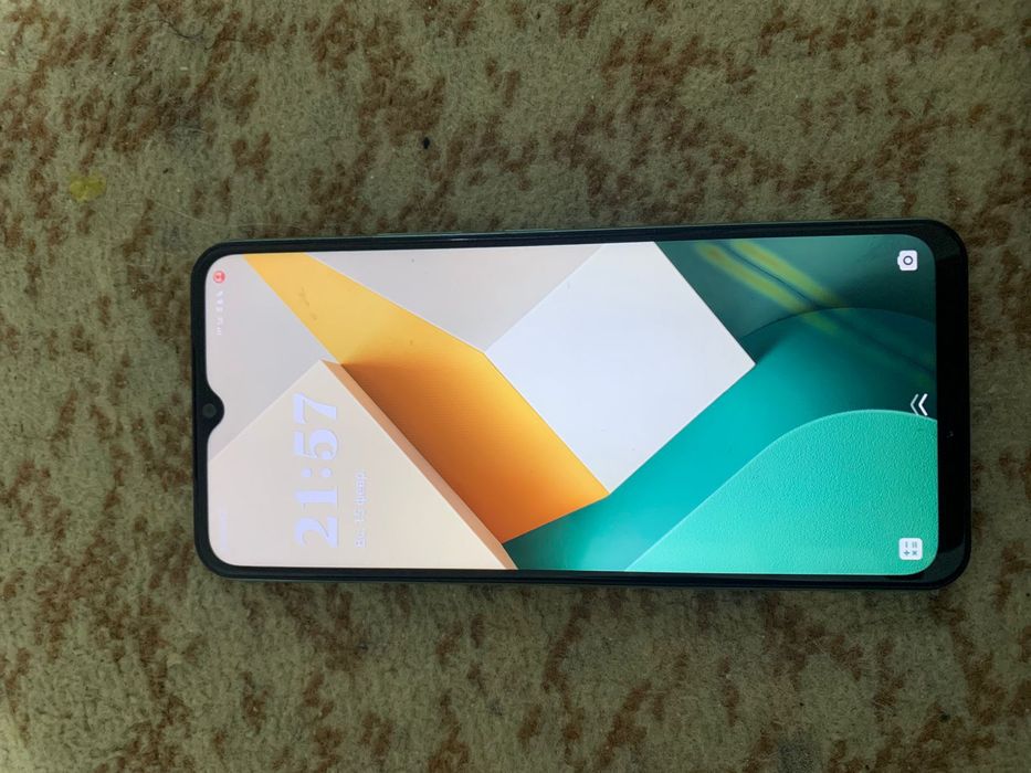 vivo Y03 в хорошем состоянии