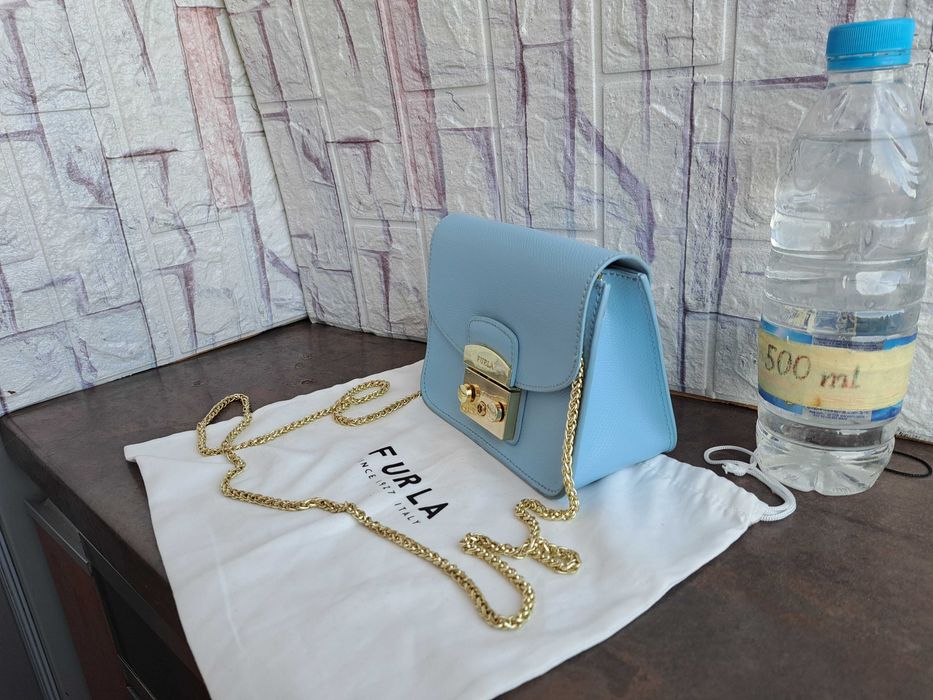 дамска чанта,Furla малка кожена чантичка-естествена кожа