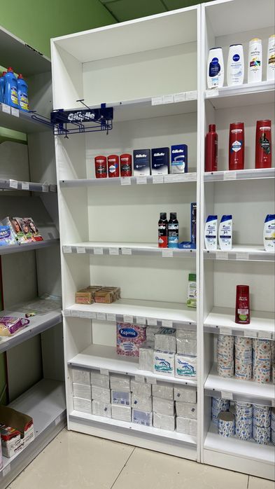 Продается торговый стеллаж с ценникодержателями