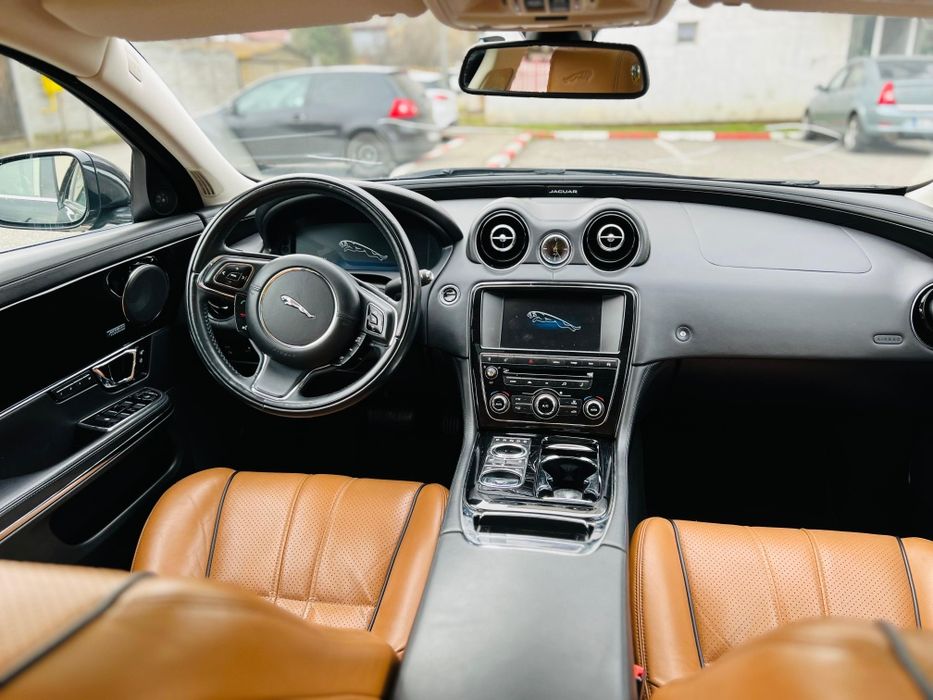Jaguar XJ Portofolio Long 3.0 diesel 275cp