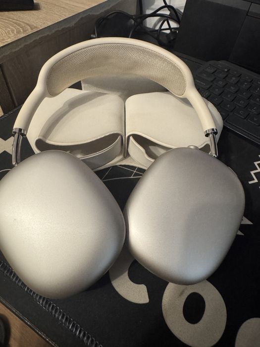 Airpods max starlight usb c