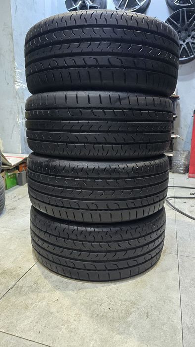 235/45/R18 continental