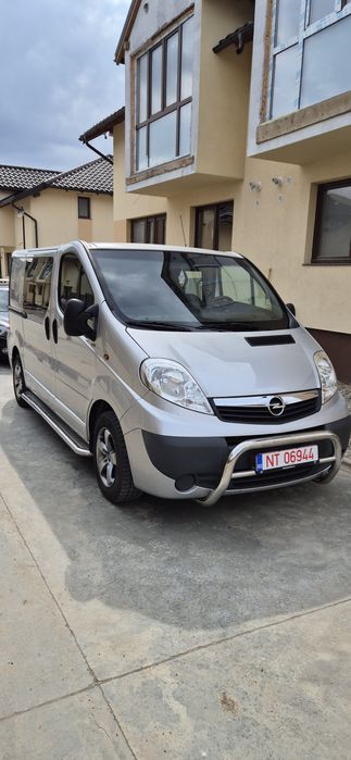 Opel vivaro 2.0D