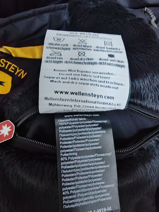 Geaca neagra Welnestain