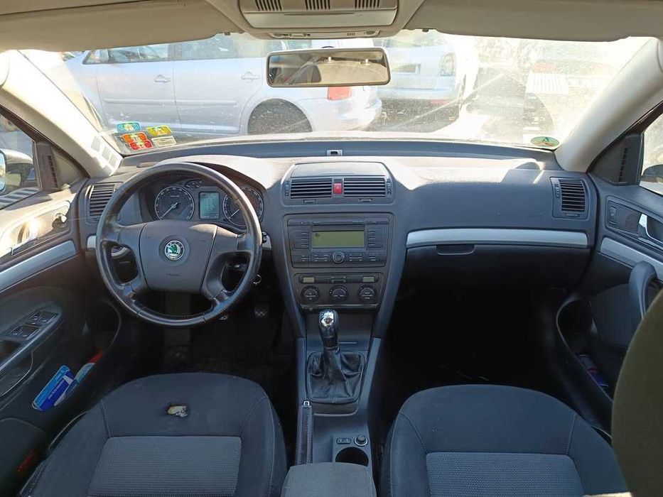 Dezmembrăm Skoda Octavia 2, Motor 1.9 Tdi , An 2007
