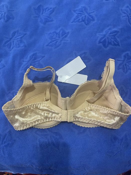 Продается бюстгалтер 75D lanny
