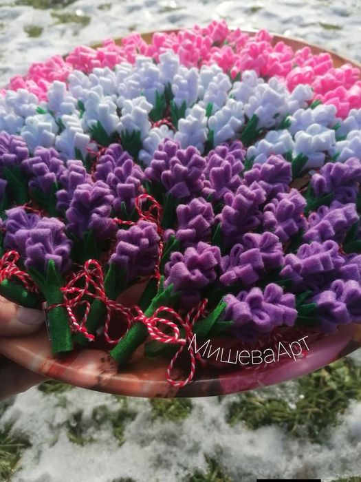 Мартеници зюмбюли