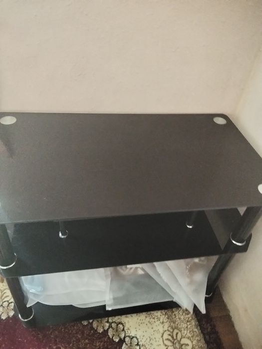 Продам диван 2 кресло и тумбу