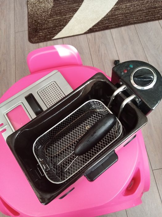 Friteuza  100 de lei