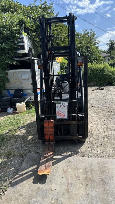 Вилочные погрузчик Автокара