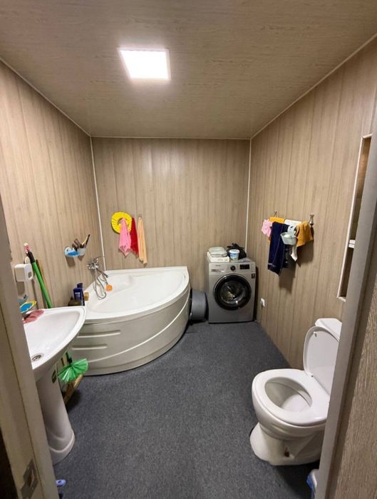 Уй сотилади 500 када