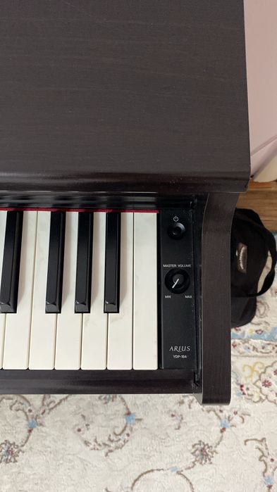 Цифровое пианино Yamaha