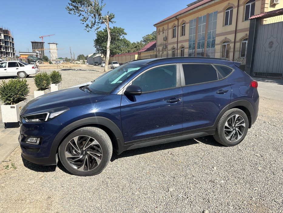 Hyundai Tucson full
