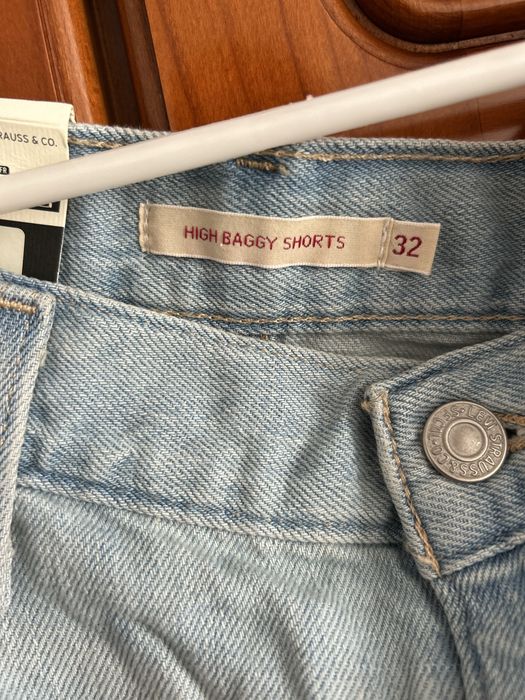 Pantaloni scurti levi’s