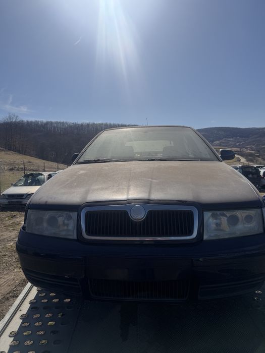 Dezmembram Skoda Octavia 1,2004