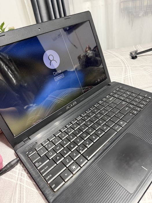 Vand laptop asus