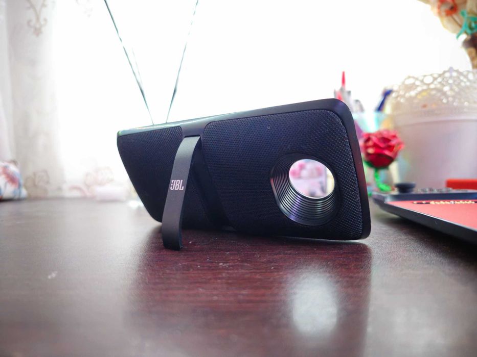 Motorola Gamepad & JBL SoundBoost 2