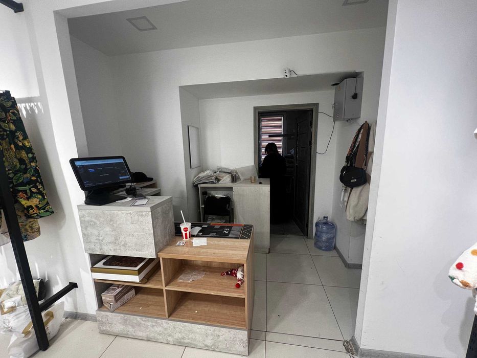 Ц1 | 60 м²  | Идеально для кофейни, аптеки или магазина | 2 500 $ (55)