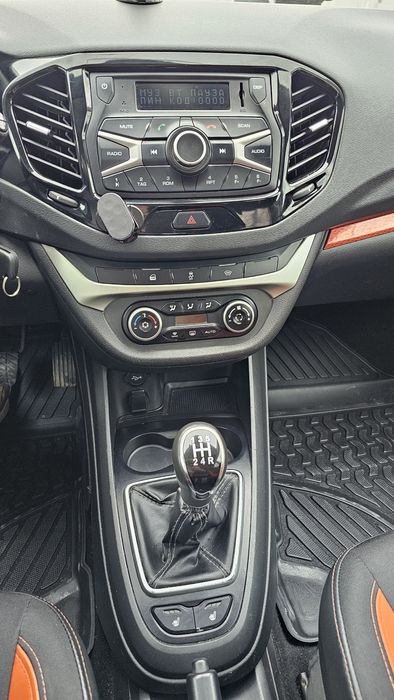 Продам Vesta SW Cross