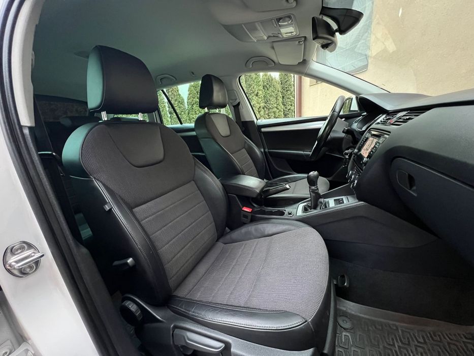 Skoda Octavia Elegance 2.0 TDI 150 HP*Piele*Navi*Senzori*Tempomat