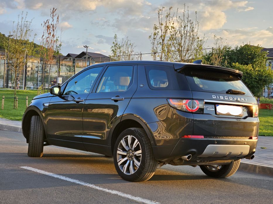LAND ROVER Discovery 2016 — imagine 3
