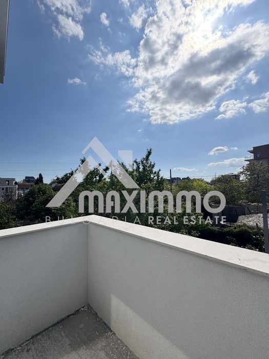Продава се Двустаен апартамент в Варна, Бриз - 68 кв.м за 1012 €/кв.м - Снимка #7