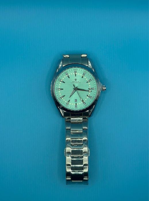 Продается мужские часы