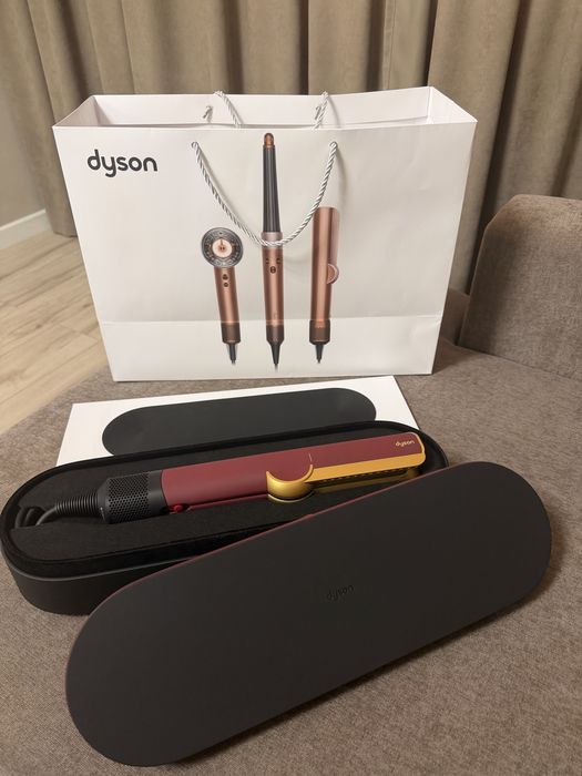 Dyson фен-выпрямитель новый с чеком и гарантией