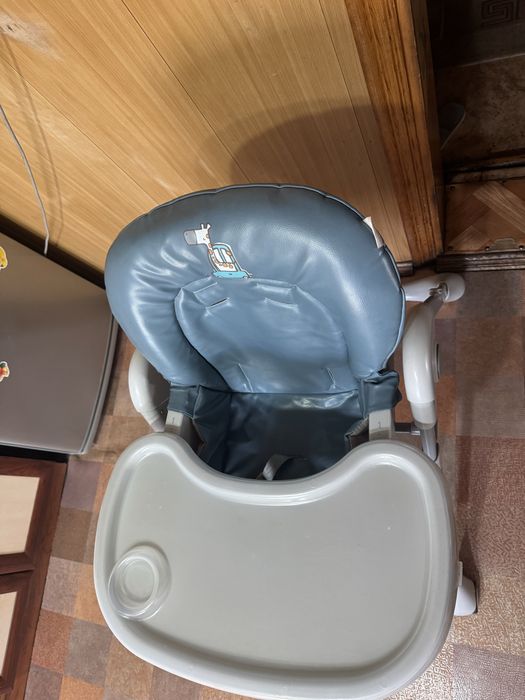 Продам стульчик для кормления