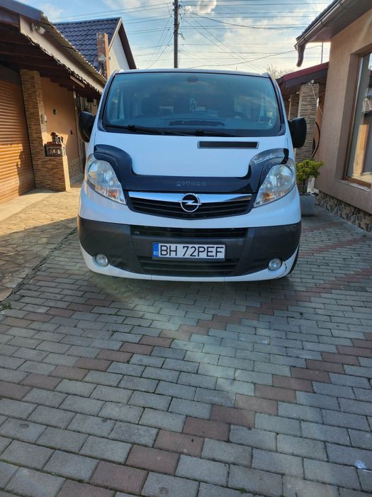 Opel Vivaro 2011