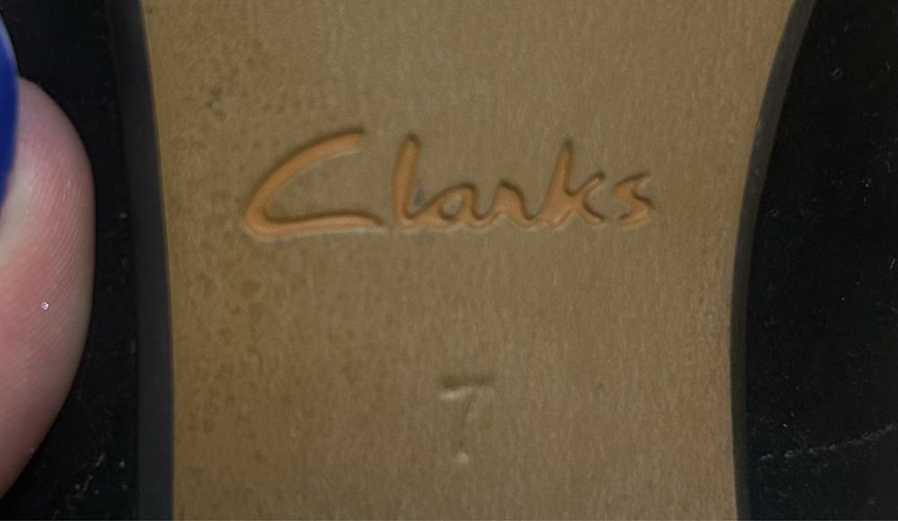 Pantofi Clarks cu toc