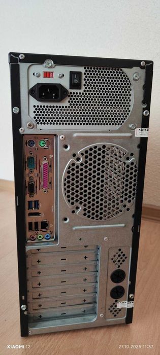 Настолен компютър с Windows 10 pro