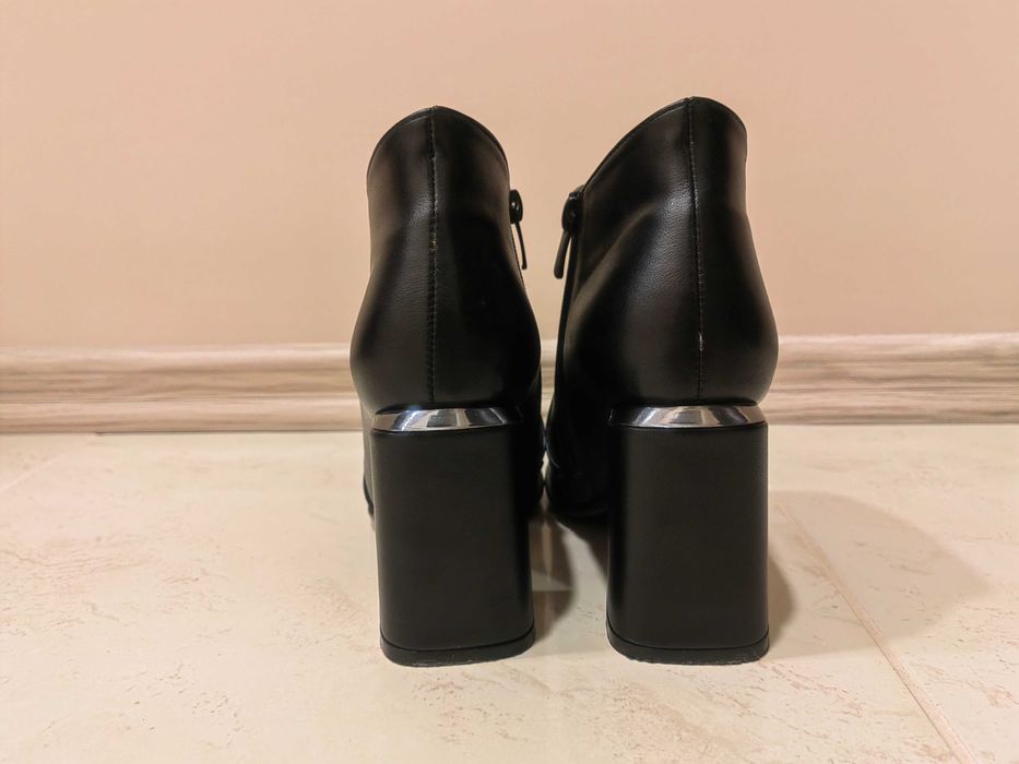 Дамски боти 36 номер