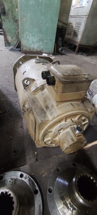 Двигатель постоянного тока.