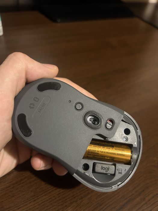 Logitech M650 Wireless Bluetooth безжична офис мишка