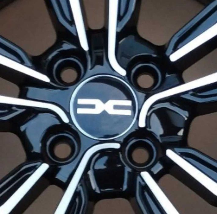 set 4 capace dacia negre pentru jante aliaj