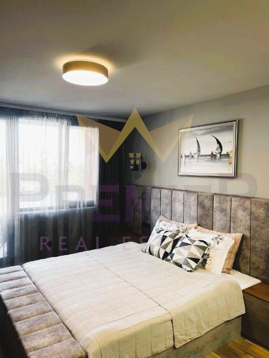 Продава се Тристаен апартамент в София, Манастирски ливади - 112 кв.м за 1954 €/кв.м - Снимка #2