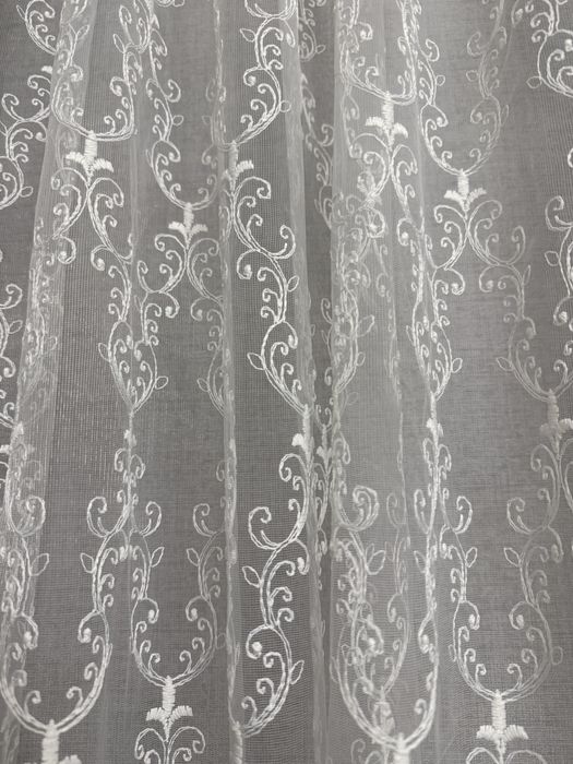 Продам тюль в комнату