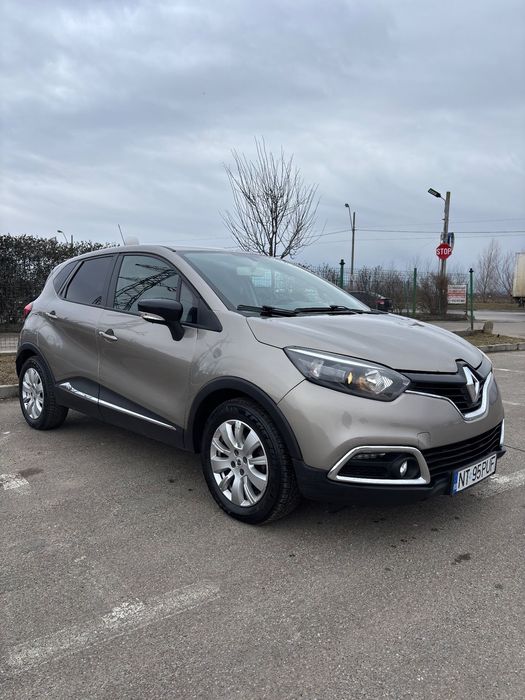 Renault Captur Renault Captur / 1.5 dCi / 90 CP/ Manuala/ 2015/ 340470 km / 5300€