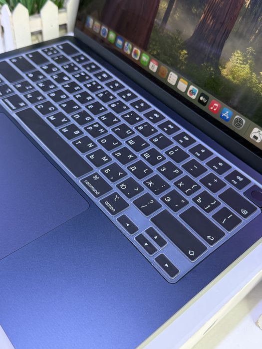 Ноутбук MacBook Air M2 2022