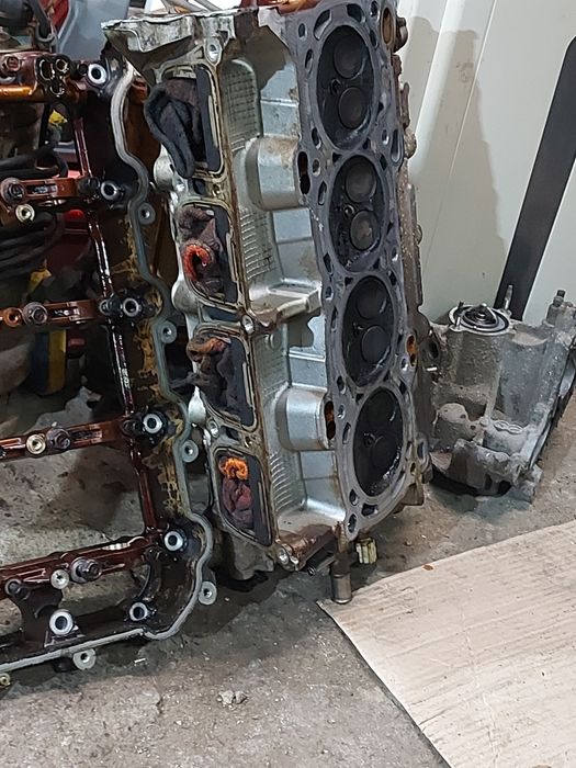 Двигатель по частям