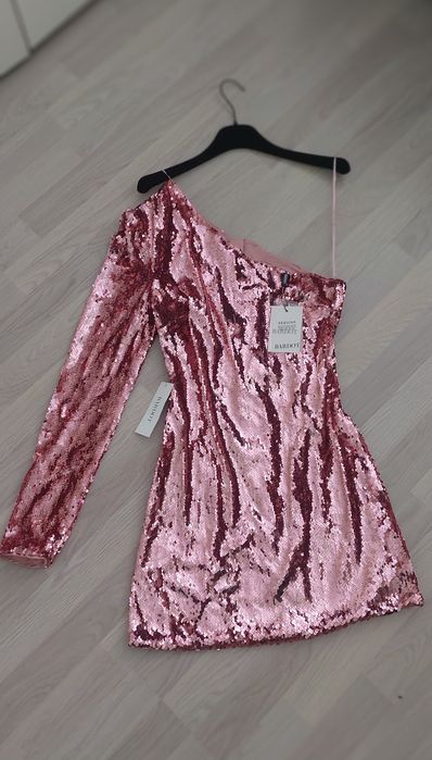 Bardot €139 висок клас рокля с пайети S от Австралия, нова, с етикет